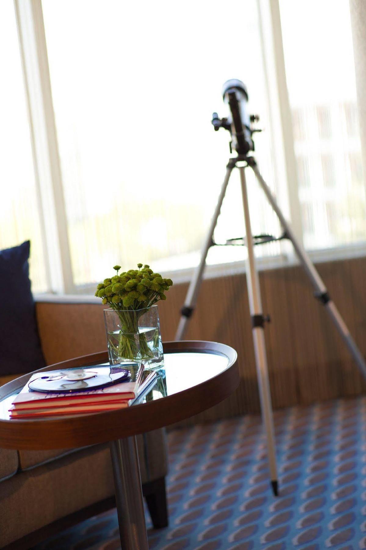 Renaissance Hotel 5*