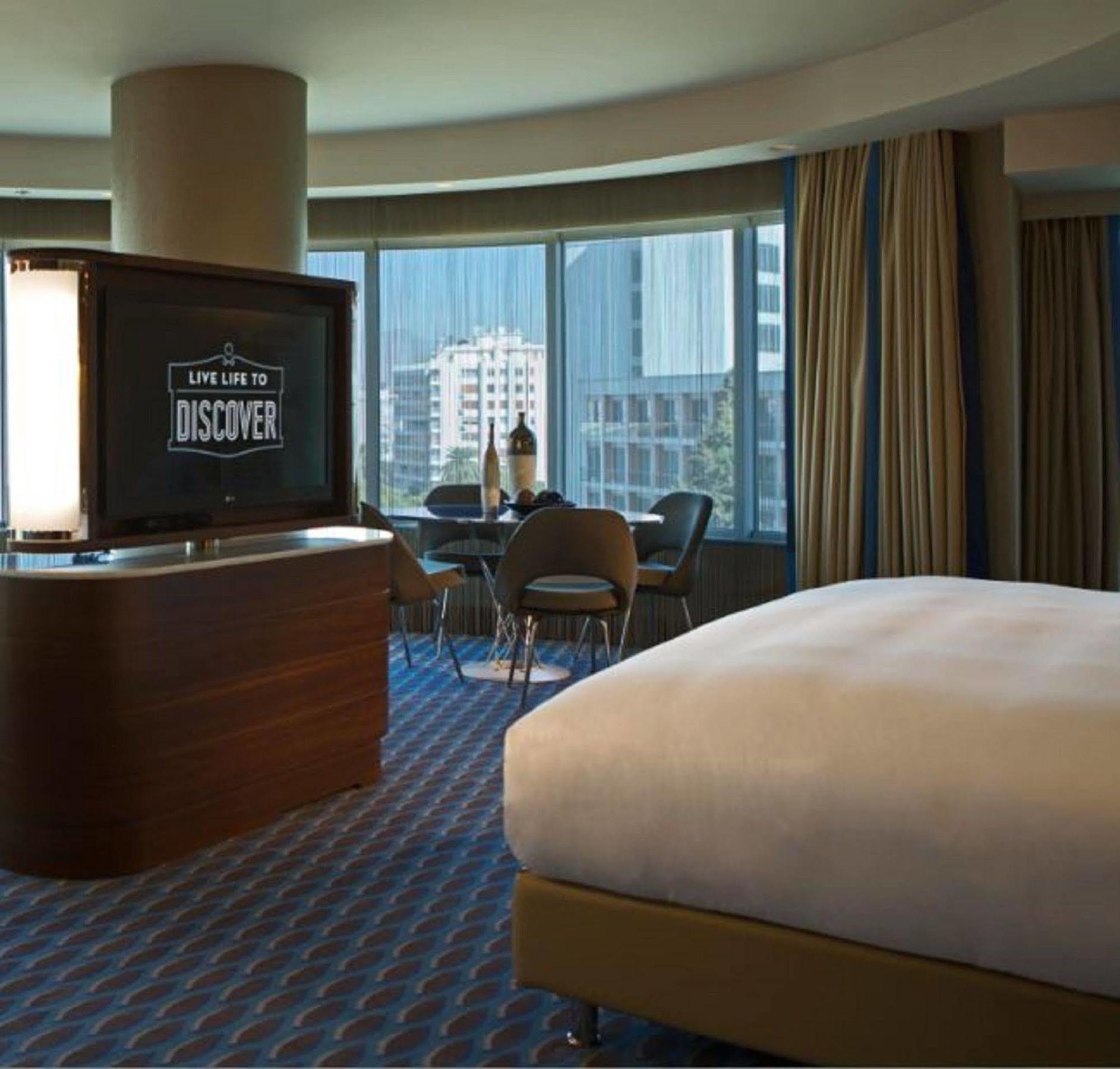 Renaissance Hotel